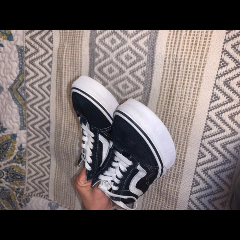 Vans - Picture 4 of 9